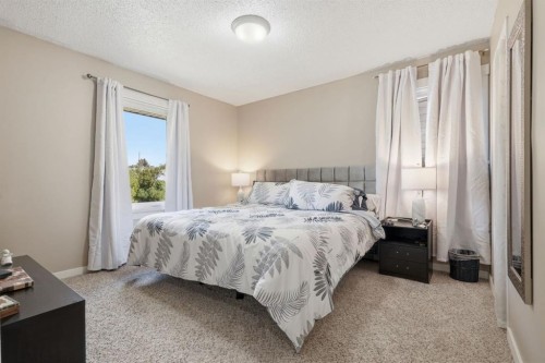 1037 Regal Crescent Ne, Calgary, AB - Indoor Photo Showing Bedroom