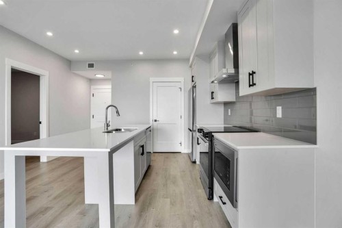 6412-200 Seton Circle Se, Calgary, AB - Indoor Photo Showing Kitchen With Upgraded Kitchen