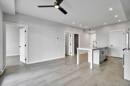6412-200 Seton Circle Se, Calgary, AB - Indoor