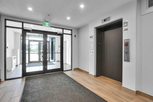6412-200 Seton Circle Se, Calgary, AB - Indoor Photo Showing Other Room