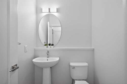 226 148 Avenue Nw, Calgary, AB - Indoor Photo Showing Bathroom