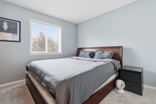 73 Morningside Circle, Airdrie, AB - Indoor Photo Showing Bedroom