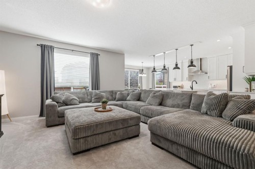 73 Morningside Circle, Airdrie, AB - Indoor Photo Showing Living Room