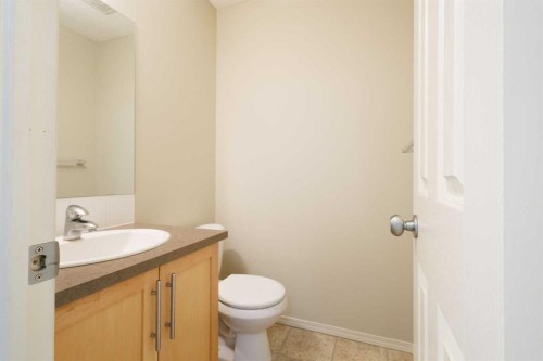 17 Panatella Villas Nw, Calgary, AB - Indoor Photo Showing Bathroom