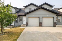17 Panatella Villas NWCalgary, AB T3K 0G7
