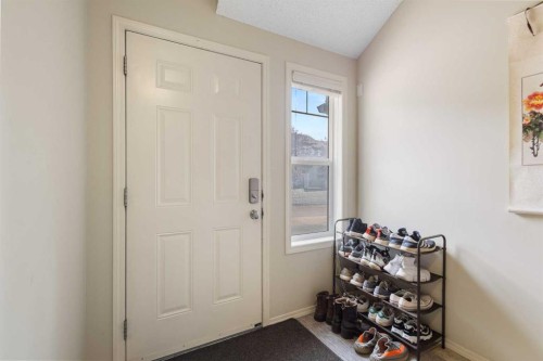 17 Panatella Villas Nw, Calgary, AB - Indoor Photo Showing Other Room