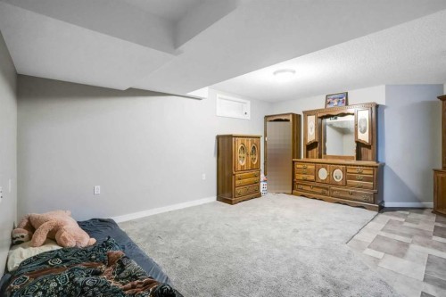 6216 Taralea Park Ne, Calgary, AB - Indoor Photo Showing Bedroom