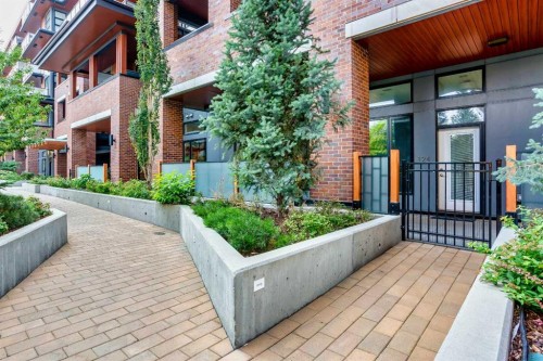 124-Mahogany Centre Centre Se, Calgary, AB - Outdoor With Exterior