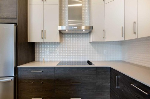 124-Mahogany Centre Centre Se, Calgary, AB - Indoor Photo Showing Kitchen
