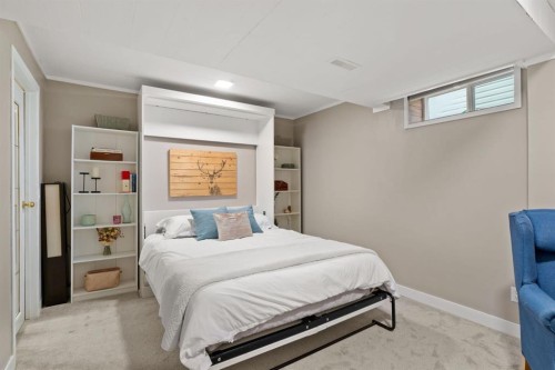 3725 Douglas Ridge Way Se, Calgary, AB - Indoor Photo Showing Bedroom