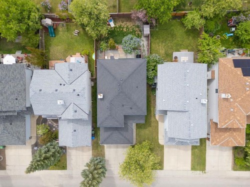 3725 Douglas Ridge Way Se, Calgary, AB - Outdoor