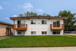 11268 6 SW Calgary, AB T2W 1V9