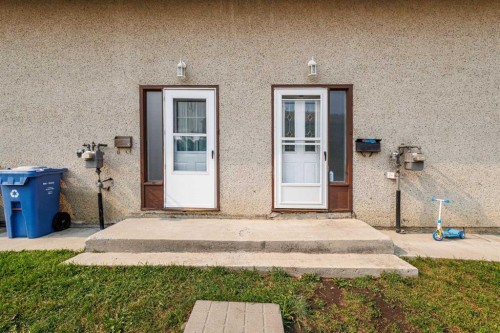 11268 6 Sw, Calgary, AB - Outdoor