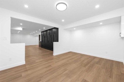820 Archwood Road Se, Calgary, AB - Indoor Photo Showing Other Room