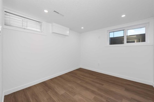 820 Archwood Road Se, Calgary, AB - Indoor Photo Showing Other Room