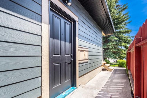 820 Archwood Road Se, Calgary, AB - Outdoor With Exterior