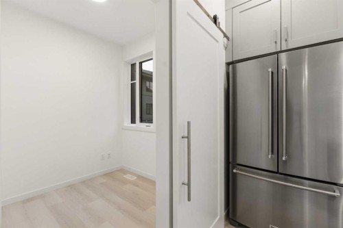 84-1453 Na'A Drive Sw, Calgary, AB - Indoor Photo Showing Other Room