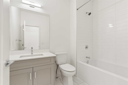 84-1453 Na'A Drive Sw, Calgary, AB - Indoor Photo Showing Bathroom