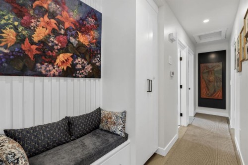 179 Capri Avenue Nw, Calgary, AB - Indoor