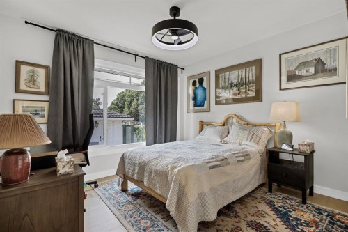 179 Capri Avenue Nw, Calgary, AB - Indoor Photo Showing Bedroom