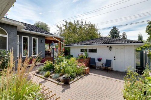 179 Capri Avenue Nw, Calgary, AB - Outdoor With Deck Patio Veranda With Exterior