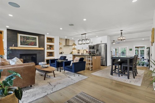 179 Capri Avenue Nw, Calgary, AB - Indoor With Fireplace
