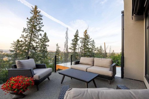 3508 Spruce Drive Sw, Calgary, AB - Outdoor