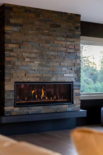 3508 Spruce Drive Sw, Calgary, AB - Indoor Photo Showing Living Room With Fireplace