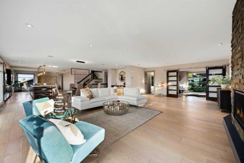 3508 Spruce Drive Sw, Calgary, AB - Indoor Photo Showing Living Room
