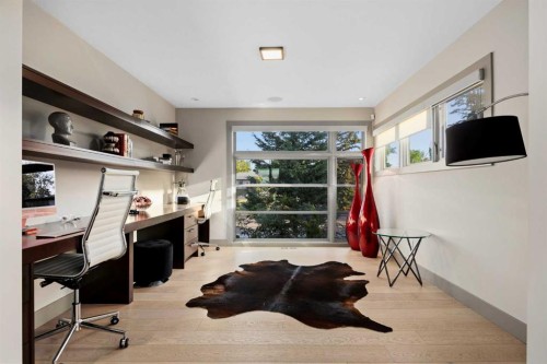 3508 Spruce Drive Sw, Calgary, AB - Indoor Photo Showing Office