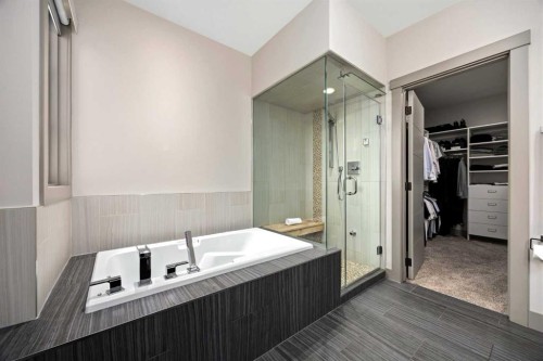 3508 Spruce Drive Sw, Calgary, AB - Indoor Photo Showing Bathroom