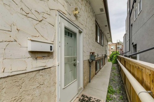 715 5 Street Ne, Calgary, AB -  With Exterior