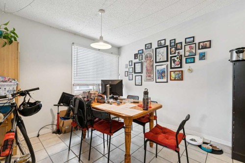 715 5 Street Ne, Calgary, AB - Indoor Photo Showing Office