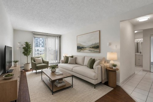 305-431 1 Avenue Ne, Calgary, AB - Indoor Photo Showing Living Room