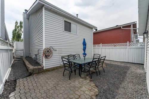 18 Falmere Way Ne, Calgary, AB - Outdoor