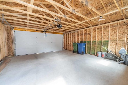 18 Falmere Way Ne, Calgary, AB - Indoor Photo Showing Garage