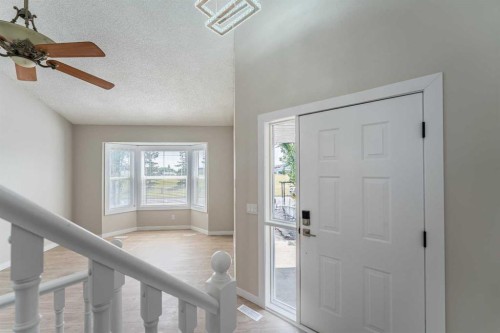 18 Falmere Way Ne, Calgary, AB - Indoor Photo Showing Other Room