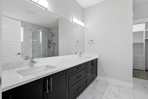 111 Kinniburgh Place, Chestermere, AB - Indoor Photo Showing Bathroom