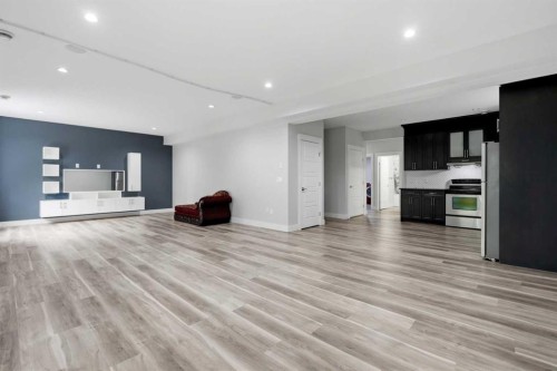 111 Kinniburgh Place, Chestermere, AB - Indoor