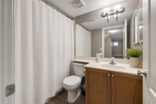 169 West Creek Boulevard, Chestermere, AB - Indoor Photo Showing Bathroom