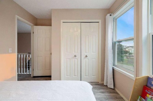 359 Mt Apex Green Se, Calgary, AB - Indoor Photo Showing Bedroom
