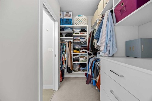231-721 4 Street Ne, Calgary, AB - Indoor With Storage