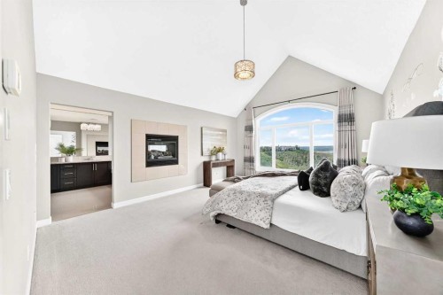 96 Cranarch Heights Se, Calgary, AB - Indoor Photo Showing Bedroom