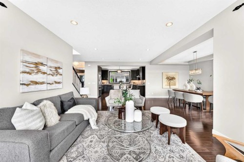 96 Cranarch Heights Se, Calgary, AB - Indoor Photo Showing Living Room