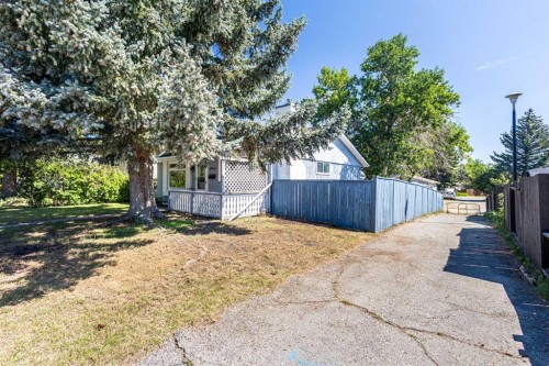 14904 1 Street Se, Calgary, AB - Outdoor