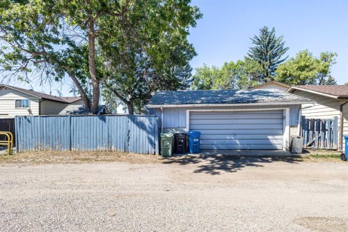 14904 1 Street Se, Calgary, AB - Outdoor