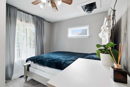 2145 24 Avenue, Didsbury, AB - Indoor Photo Showing Bedroom