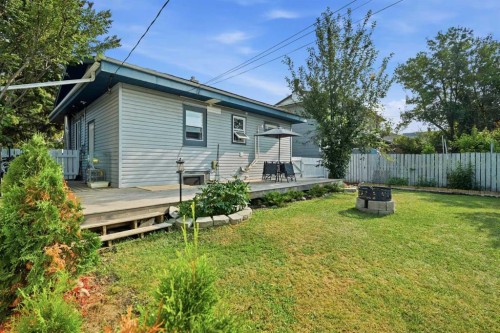 2145 24 Avenue, Didsbury, AB - Outdoor With Deck Patio Veranda