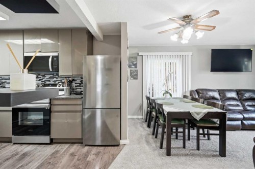 2145 24 Avenue, Didsbury, AB - Indoor