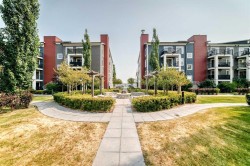 5315-755 Copperpond Boulevard SECalgary, AB T2Z 4R2